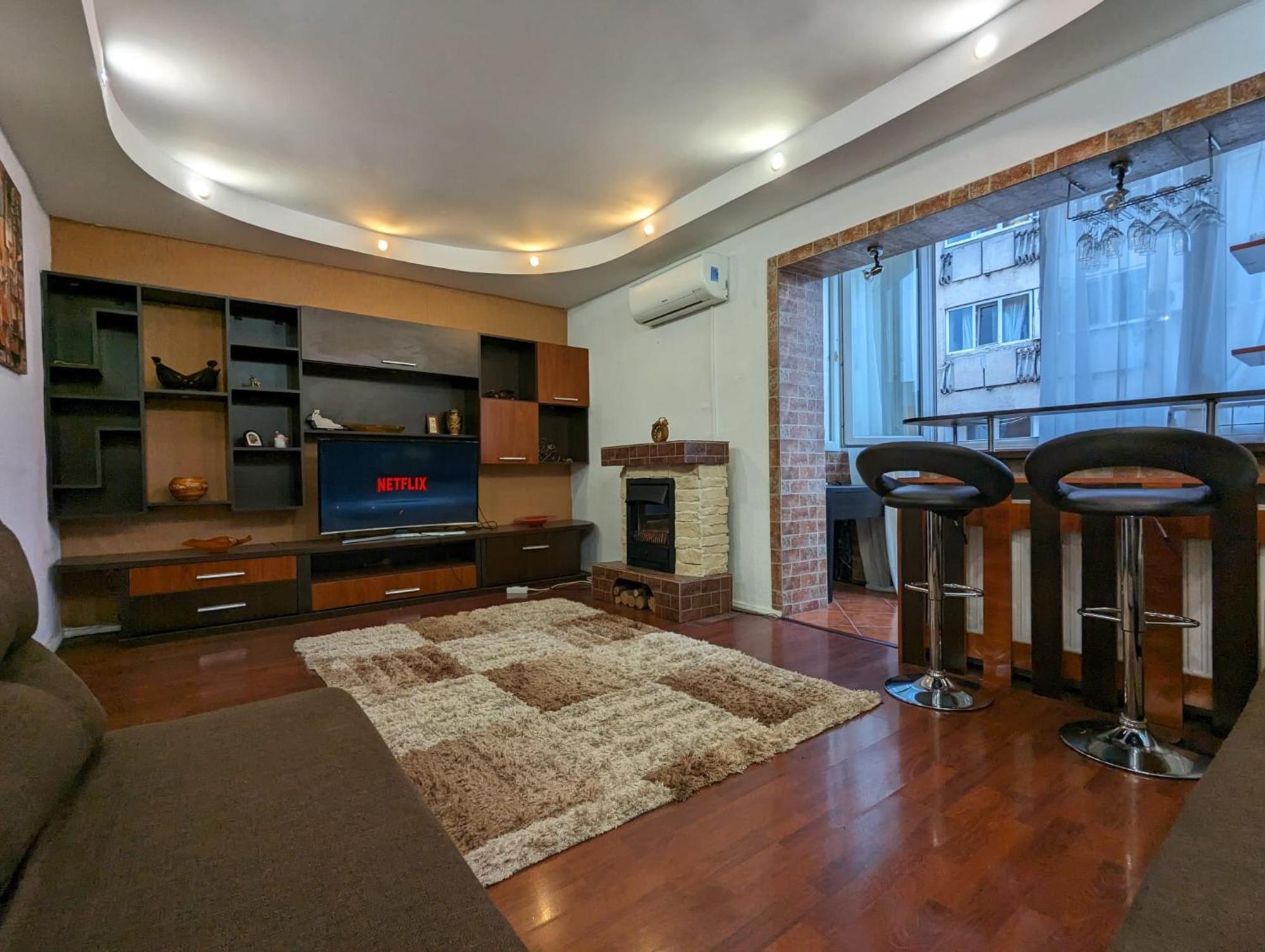 Modern Oasis With A Cozy Fireplace Your Stylish Apartment Minutes From Downtown Bucareste Exterior foto
